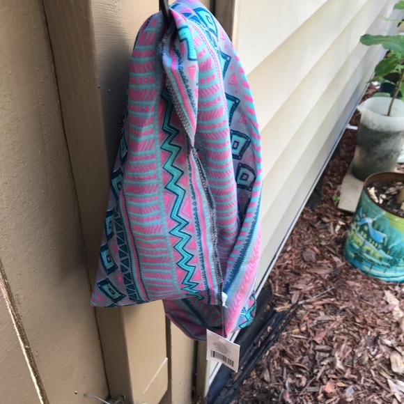 Women’s SCARF - Picture 4 of 5